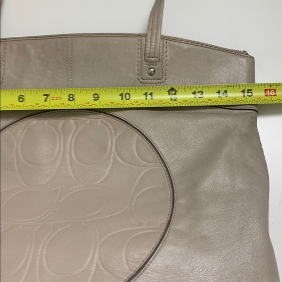 Coach Laura Beige/Taupe w Lilac Interior Leather Tote Bag - Picture 7 of 9